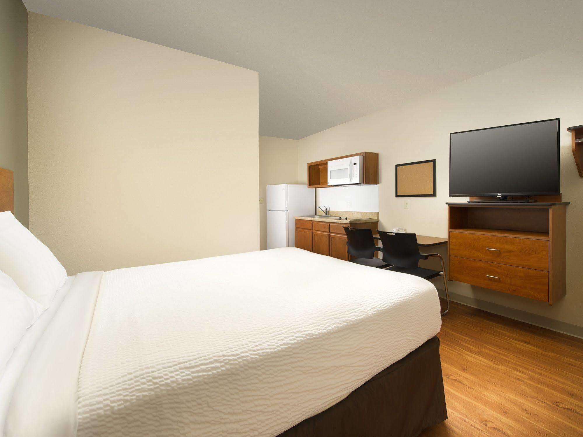 Extended Stay America Suites - Denver - Airport Aurora Exterior photo