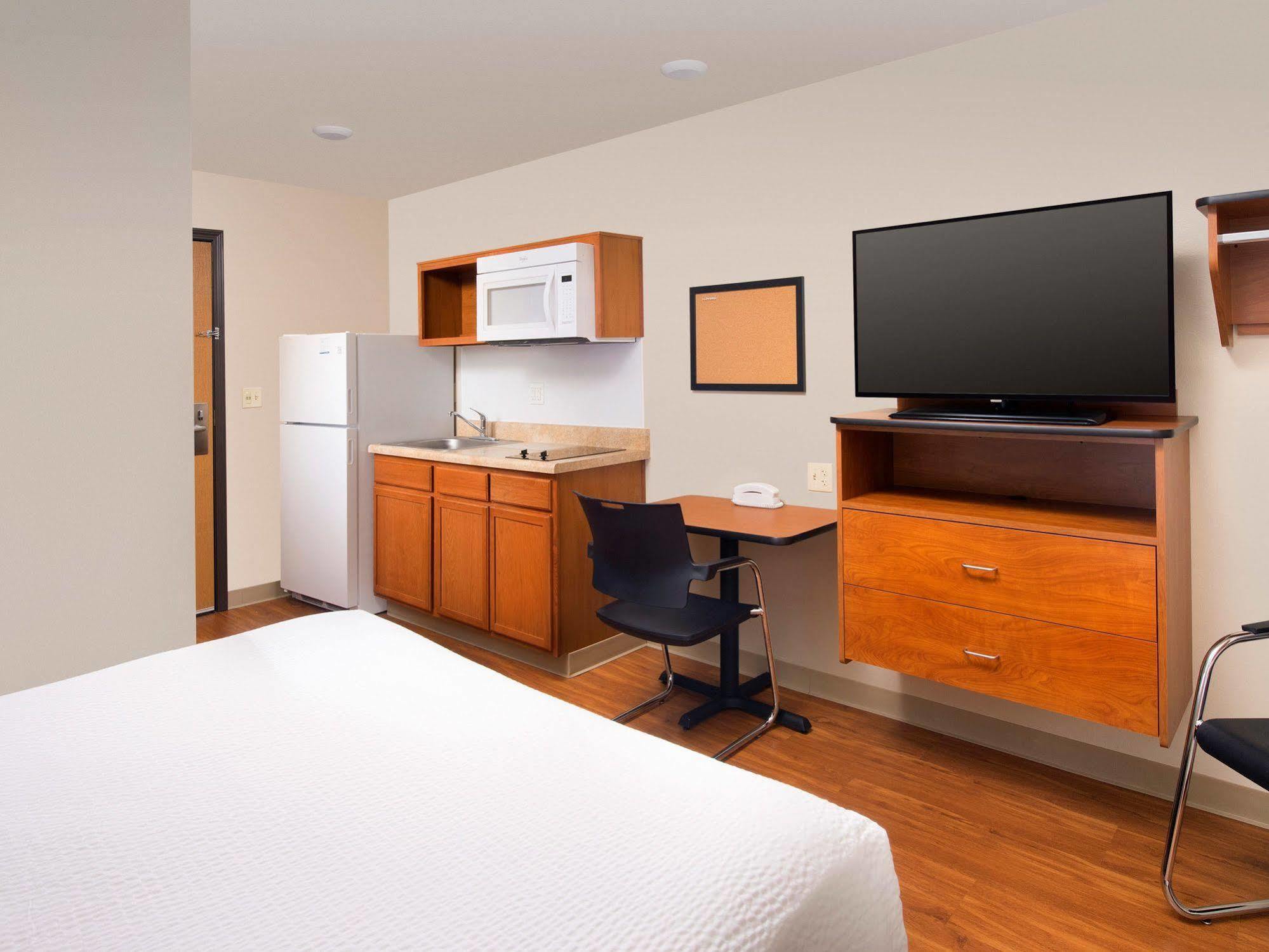 Extended Stay America Suites - Denver - Airport Aurora Exterior photo